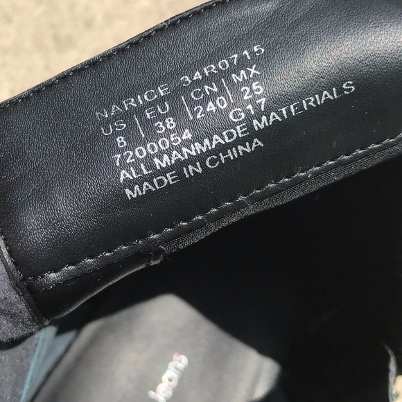 Calvin Klein Jeans Narice Stretch Pebble Booties - Picture 9 of 11